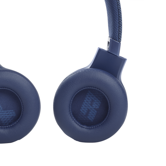 JBL Live 460NC - Blue - Wireless on-ear NC headphones - Detailshot 3